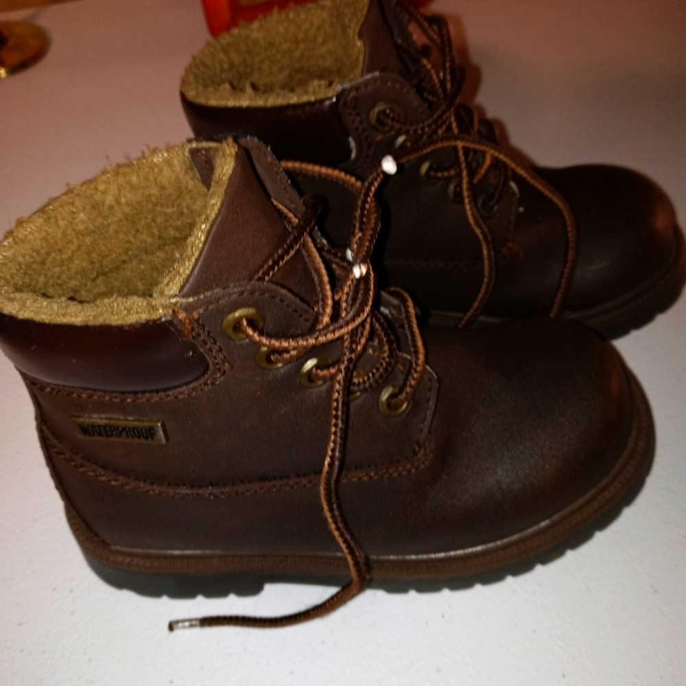 size 11 waterproof skid resistant boots smart fit